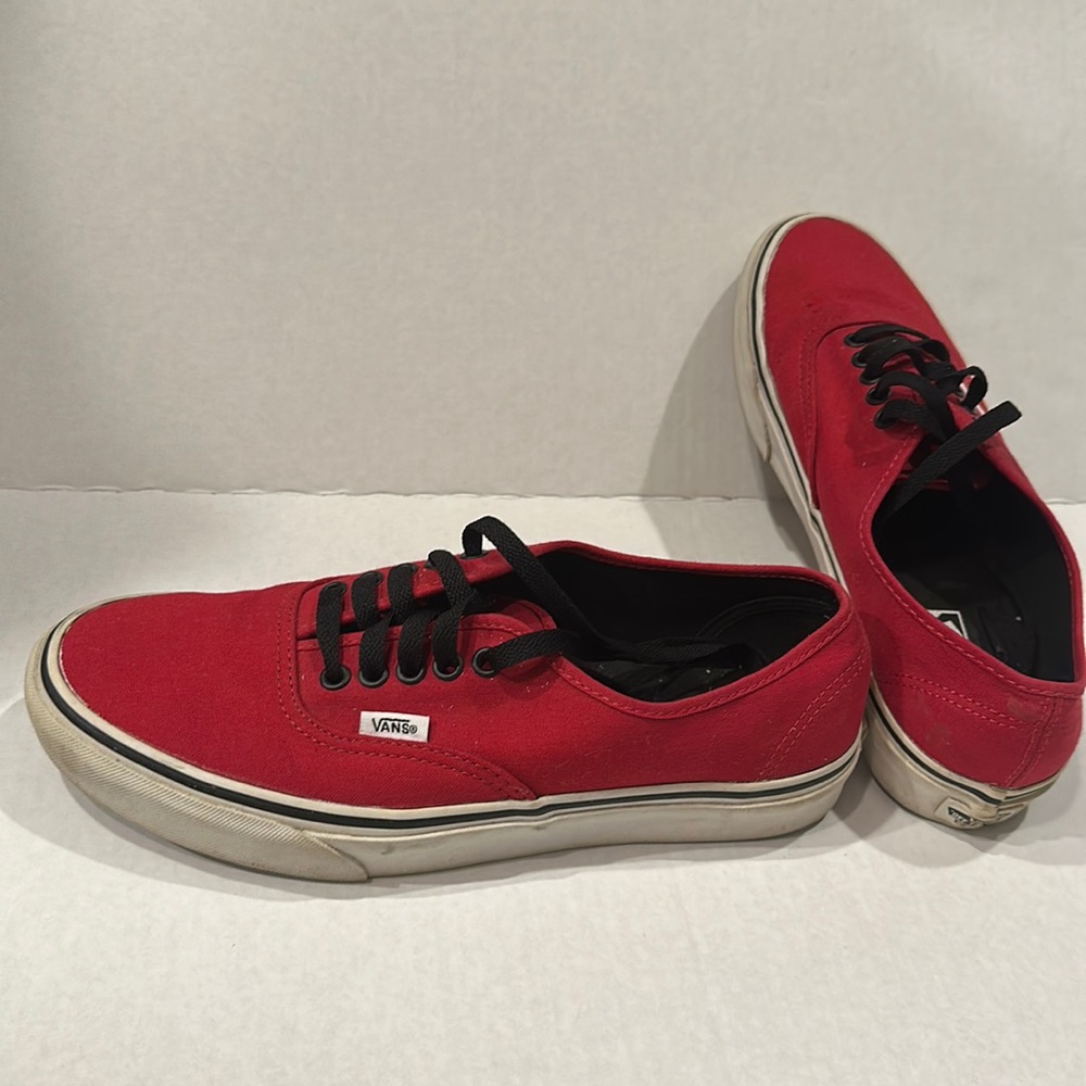 Vans low top sneakers W10 M8.5